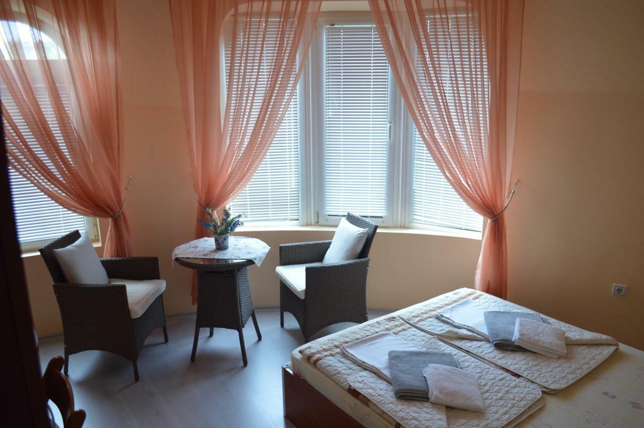 Hotel Dimana Czernomorec Zewnętrze zdjęcie