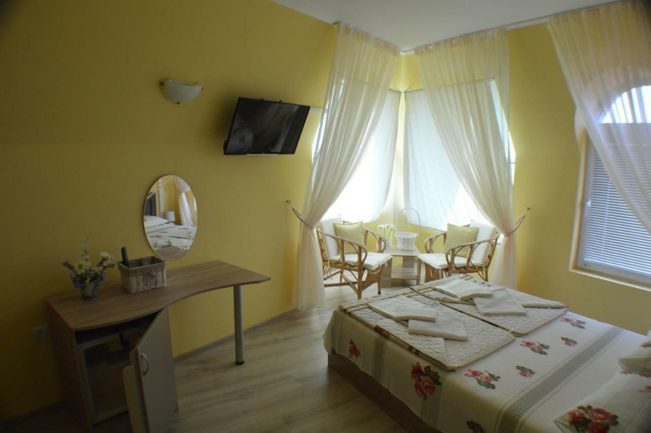 Hotel Dimana Czernomorec Zewnętrze zdjęcie