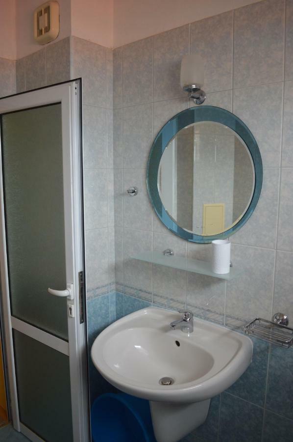 Hotel Dimana Czernomorec Zewnętrze zdjęcie
